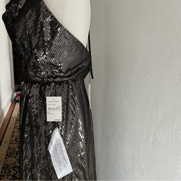 Dress the Population Dress - Zherra style size small - gold sequins with black - Picture 8 of 14